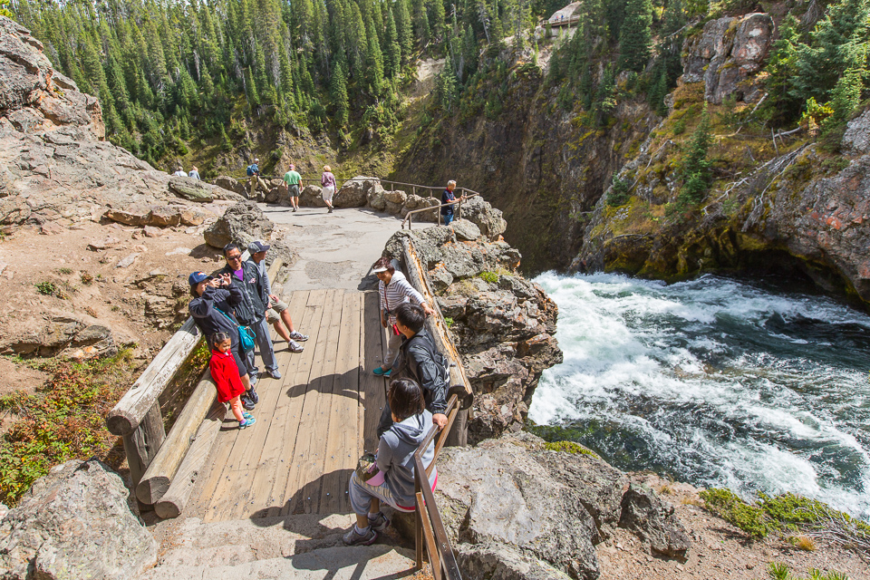 Photo of the viewing platform at the Brink of Upper Falls